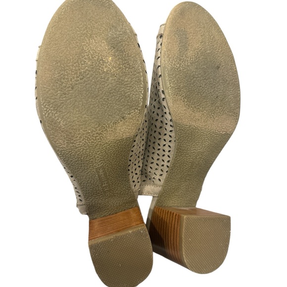 GH Bass & Co Women’s Laser Cut Block Heel Size 9.5 - Picture 3 of 4